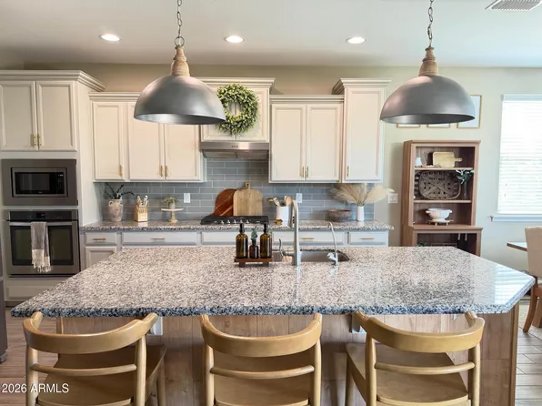 18861 W SAN JUAN Avenue, Litchfield Park, AZ 85340