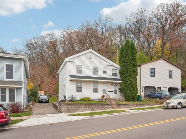 424 3rd St, Hudson, WI 54016