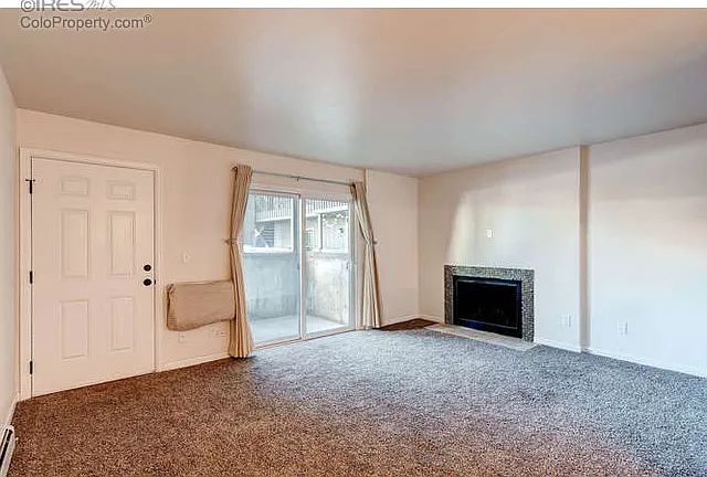 2 bed, 880 sqft, $2,200 — Photo 3
