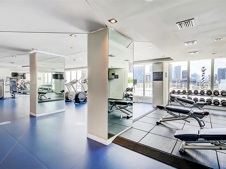 4250 Biscayne Blvd #918 — Photo 42