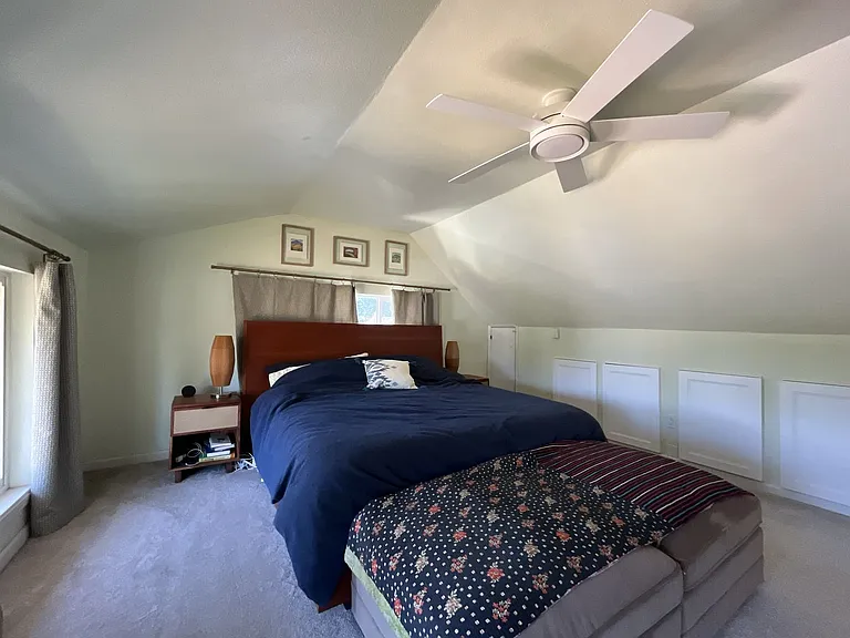 6640 NE Roselawn St — Photo 32