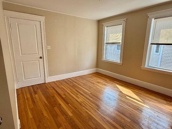3rd image of 2 Hastings St APT 1