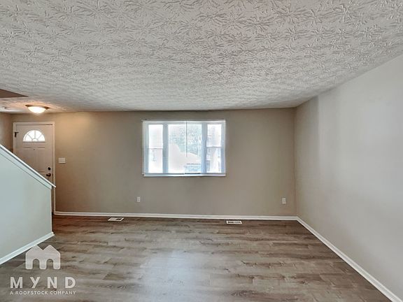 5th image of 1279 Glenview St