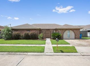 2912 Meraux Ln, Violet, LA 70092