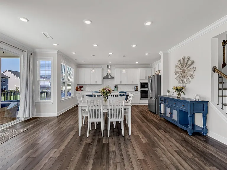 1526 Cloverfield Ct — Photo 36