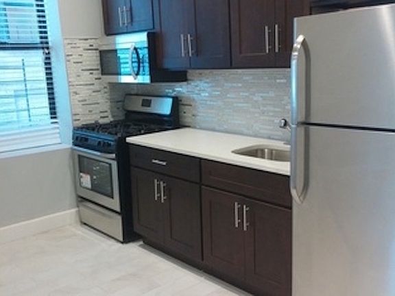 4th image of 3346 Hull Ave APT 3F