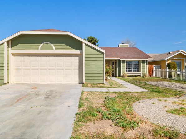 653 Twinberry Ln, Lancaster, CA 93534