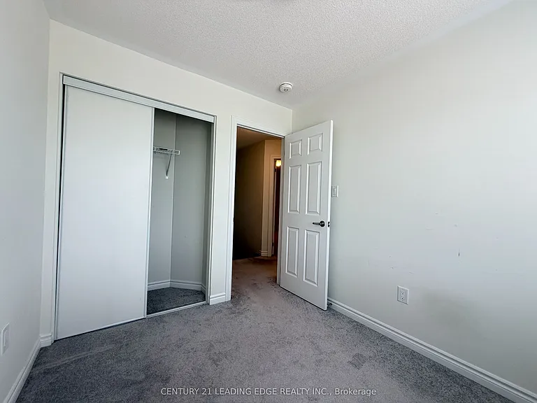 70 Lockyer Dr — Photo 24