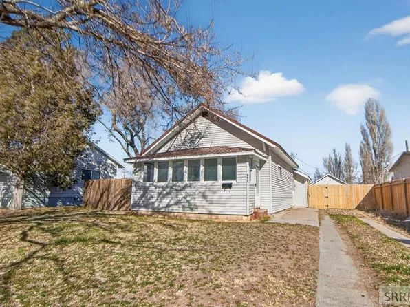 221 Madison St, American Falls, ID 83211