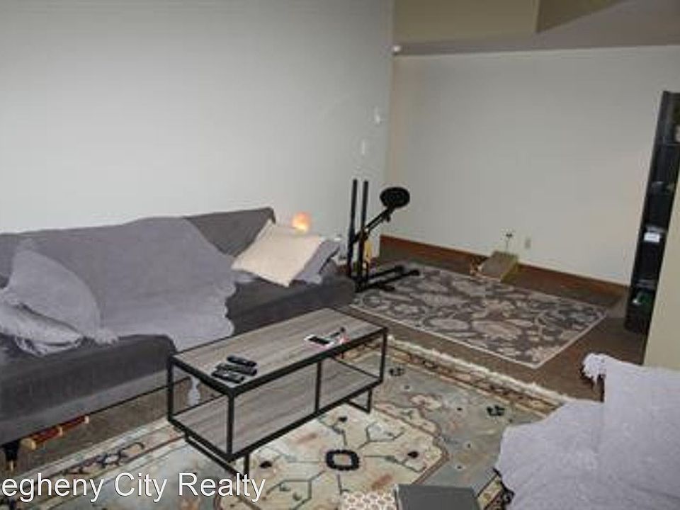 1st image of 1112 Sheffield St APT 202