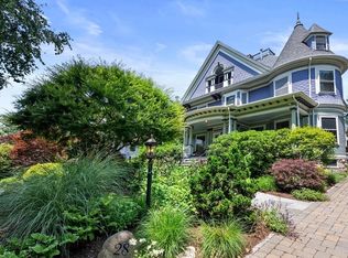 28 Monadnock Rd, Newton, MA 02467