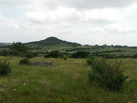 4th image of 3906 County Road 2200
