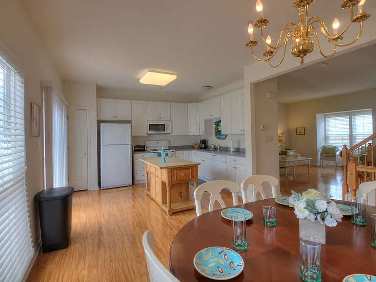 30 Pier Point Dr — Photo 3