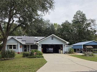 413 N Pompeo Ave, Crystal River, FL 34429