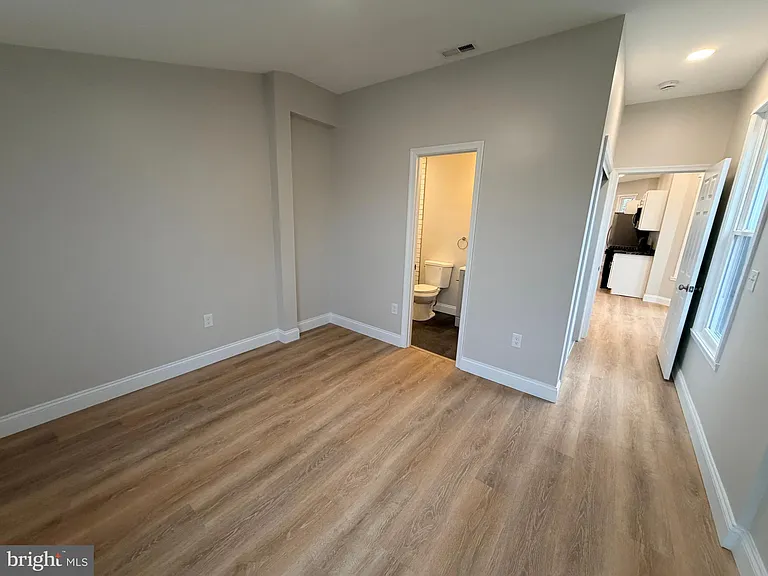 3 E Overlea Ave #3 — Photo 16