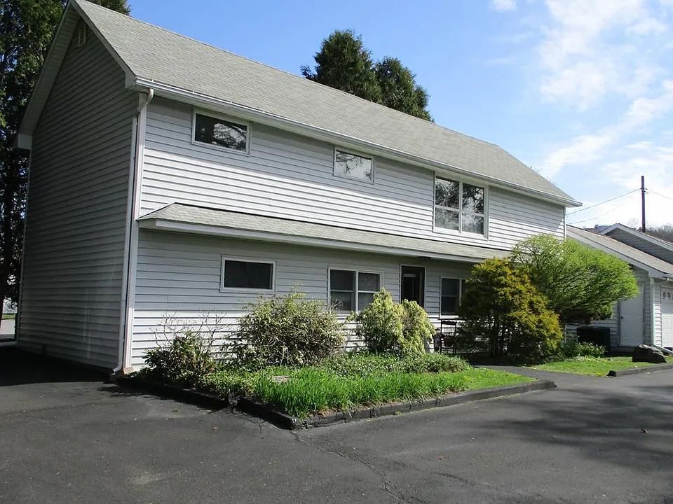 140 S Main St #3