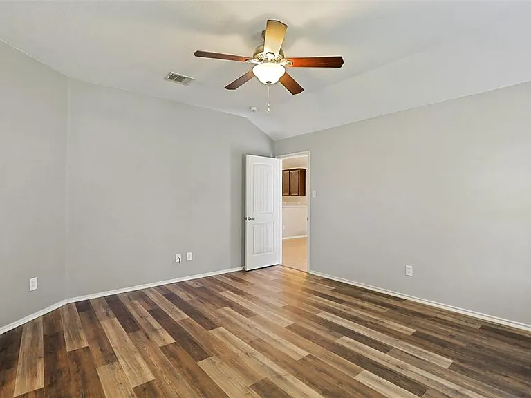 2404 Slalom Dr — Photo 52