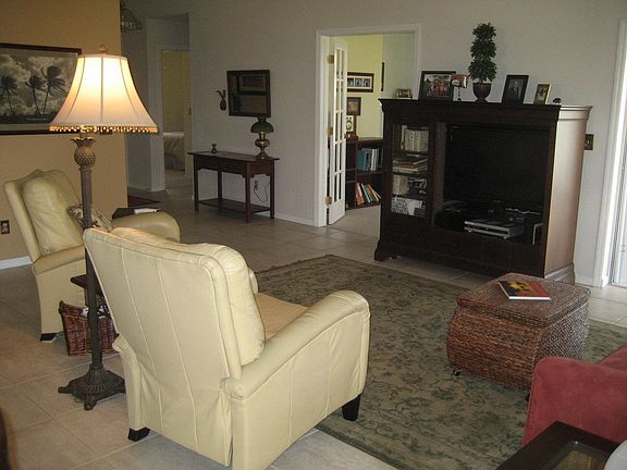 Excellent Move in Condition