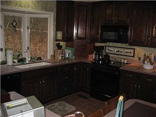 5th image of 7622 Twisting Creek Ln