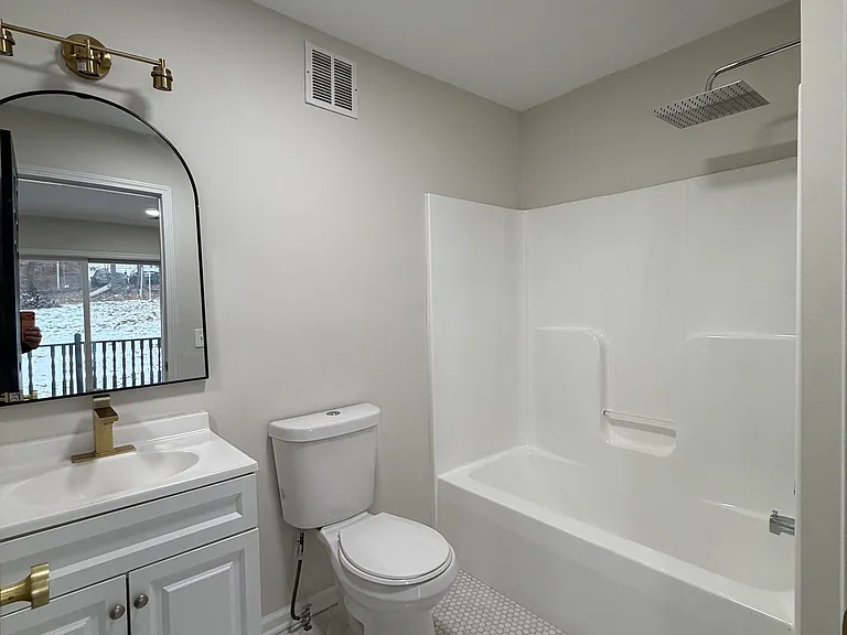 167 N 5th St #2 — Photo 8
