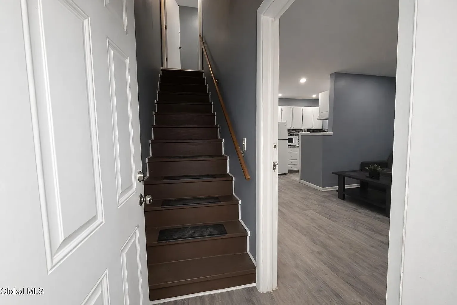 2 bed, $1,400 — Photo 1