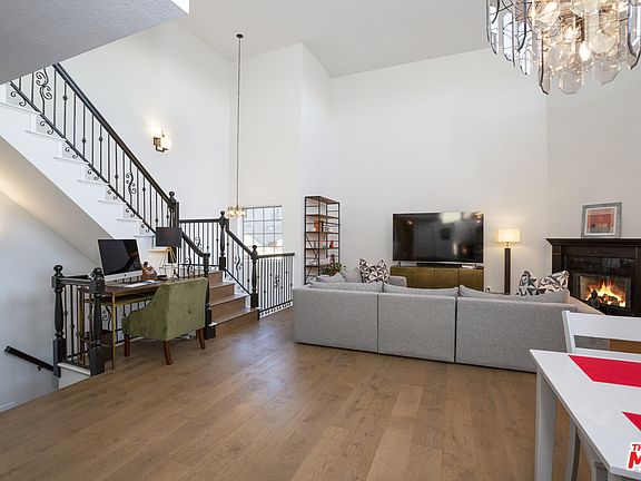 5th image of 4355 Ventura Canyon Ave Unit 208