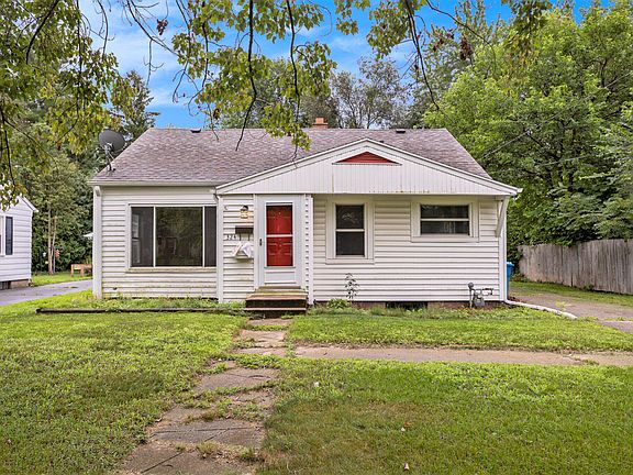 2nd image of 324 Pleasantview Dr