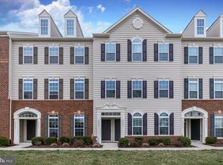 42465 Prophecy Ter, Sterling, VA 20166