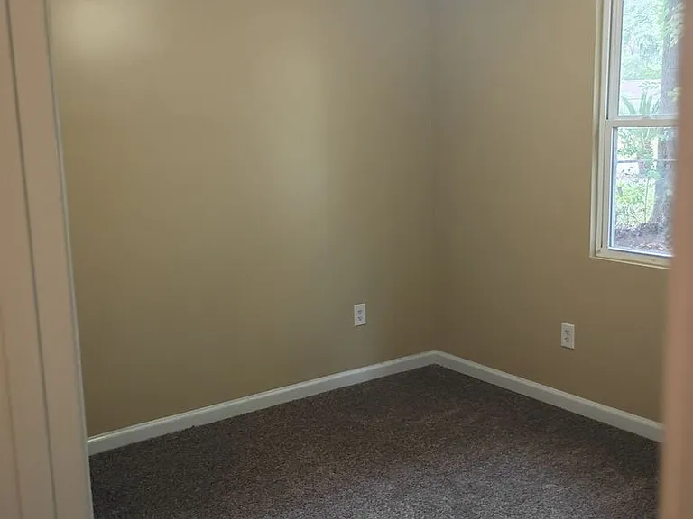 308 Stacie Ct — Photo 15