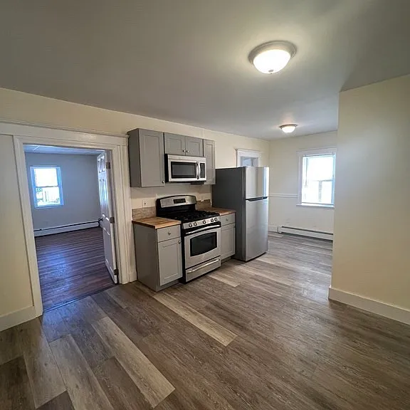 16 Park St #1 — Photo 1
