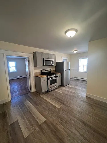 16 Park St #1 Photo 1