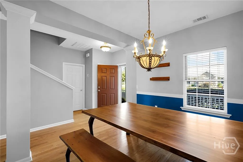 3 bed, 1750 sqft, $2,200 — Photo 3