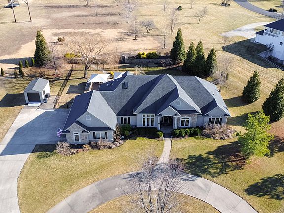 2nd image of 4600 E Raccoon Ridge Dr