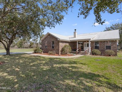210 Leovy Ave, Pass Christian, MS, 39571
