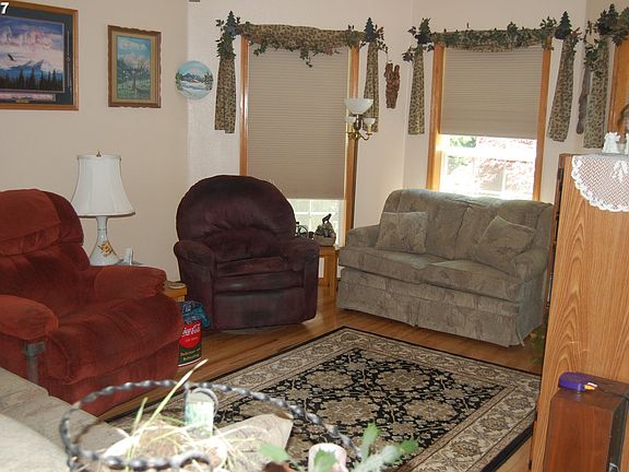 3rd image of 1210 NE 9th St