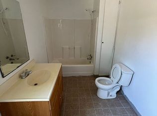 302 10th Ave N, Texas City, TX 77590