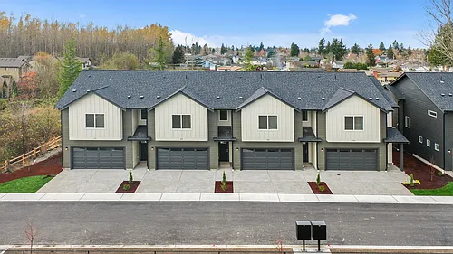 Spruce Prairie Homes Photo 1