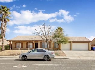 12741 Boulder Creek Rd, Victorville, CA 92392