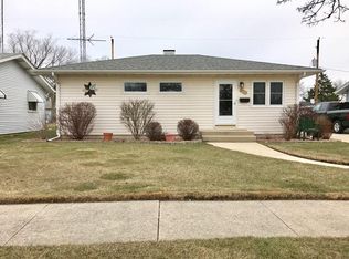 8437 17th Ave, Kenosha, WI 53143