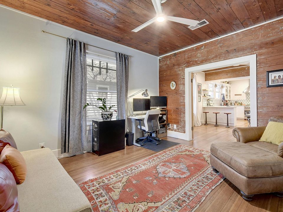 Office or convert to Bedroom 2