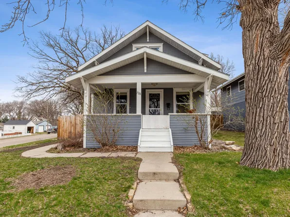 728 W Summit Ave, Fergus Falls, MN 56537