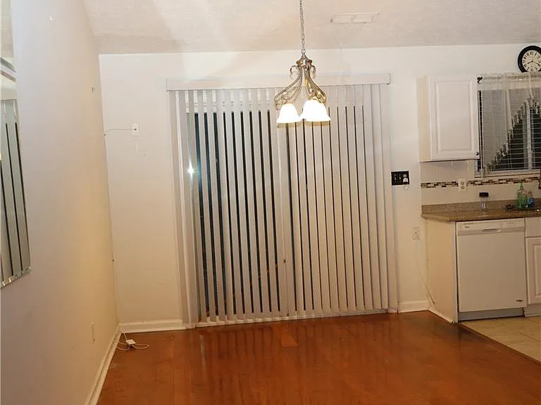 2995 Meadow Wood Ct — Photo 3