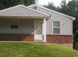 7403 Castro Dr, Saint Louis, MO 63135