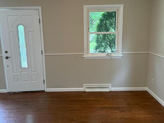 2nd image of 11 Scotland Rd