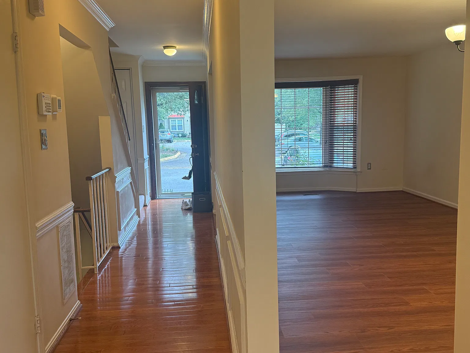 3 bed, 2.5 bath, 1616 sqft, $2,950 — Photo 4