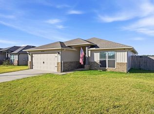 5684 Peach Dr, Pace, FL 32571