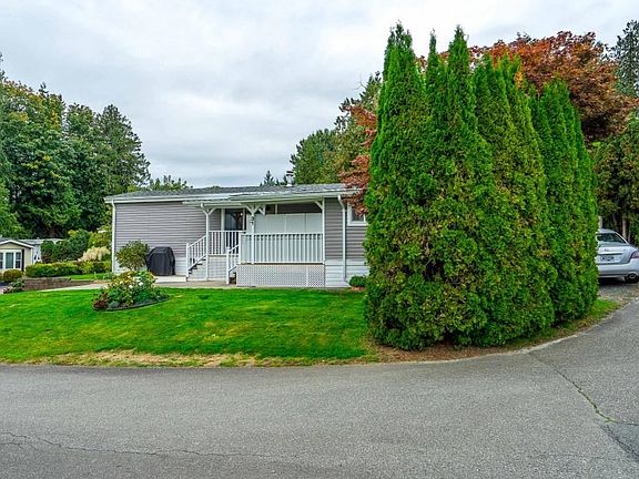 4th image of 2035 Martens St #31
