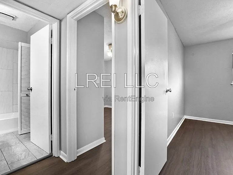 3325 Breckenridge Ln #3 — Photo 6