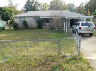 1206 Continental Dr, Dothan, AL 36301