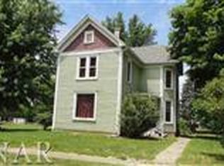 311 E 3rd St, Delavan, IL 61734